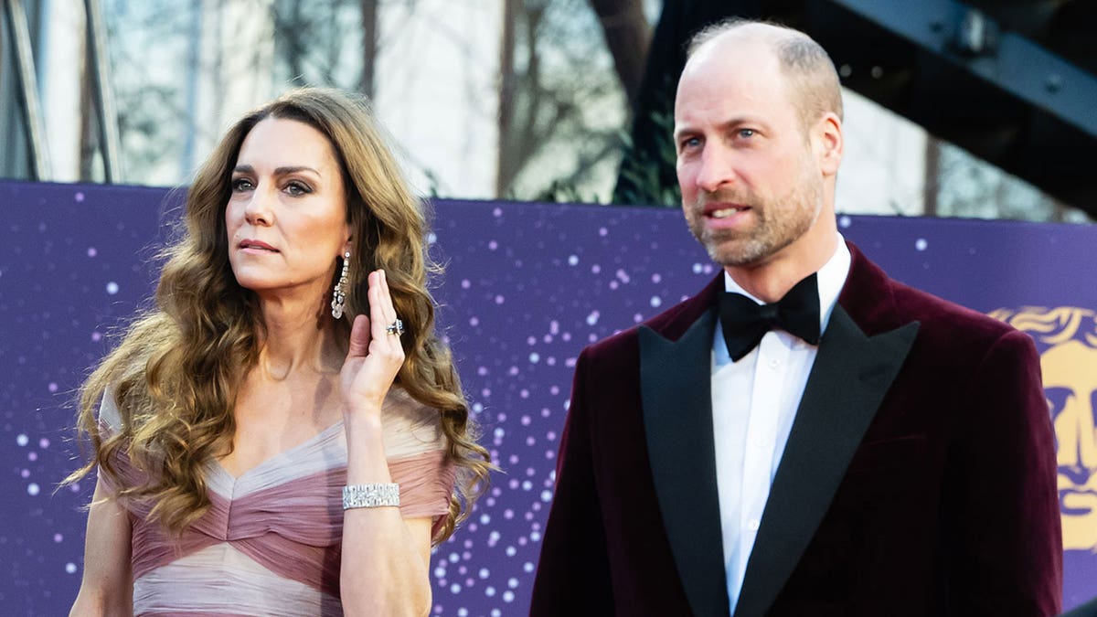 Prince William and Kate Middleton in glamorous walking together at the BAFTAs in the U.K. ddeiqhhiqdkidexkmp